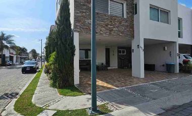 Casa en renta Altavista ,lomas 1
