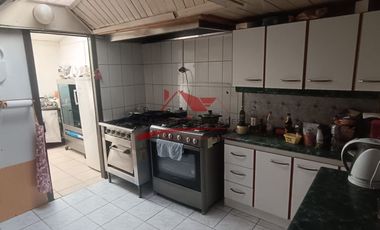 Restaurant Funcionando, Amoblado y Equipado con Una Cabaña Amoblada, Nehuentue, Comuna de Carahue, Novena Region.