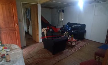 Casa de Dos Pisos con 5 Dormitorios, 1 Baño, Nehuentue, Comuna de Carahue, Novena Region