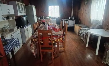 Casa de Dos Pisos con 5 Dormitorios, 1 Baño, Nehuentue, Comuna de Carahue, Novena Region
