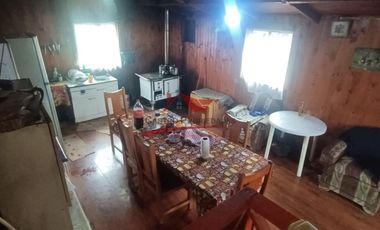 Casa de Dos Pisos con 5 Dormitorios, 1 Baño, Nehuentue, Comuna de Carahue, Novena Region