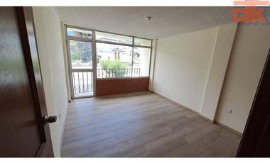 Casa de Venta Cumbaya Urb. Privada La Católica, Oportunidad