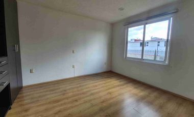 CASA EN RENTA EN METEPEC. RESIDENCIAL EL CASTAÑO 2. A UNOS MINUTOS DEL TREN INTERURBANO