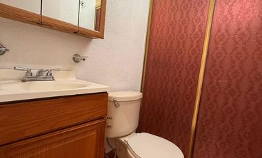 RENTA CASA EN LAS ALAMEDAS