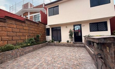 RENTA CASA EN LAS ALAMEDAS