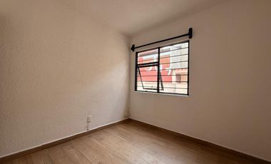 RENTA CASA EN LAS ALAMEDAS