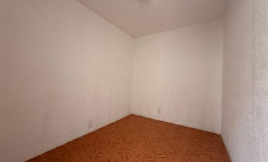 RENTA CASA EN LAS ALAMEDAS