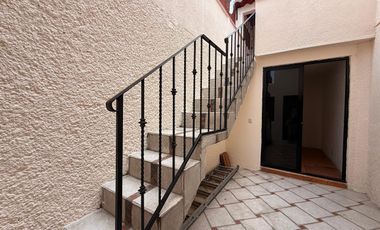 RENTA CASA EN LAS ALAMEDAS
