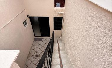 RENTA CASA EN LAS ALAMEDAS