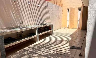 Casa en Renta en Canteras de San José