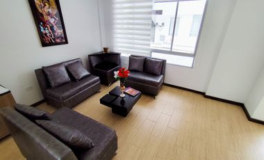 🏠 VENDO CASA TRES PLANTAS. (San Antonio – Mitad del Mundo)
