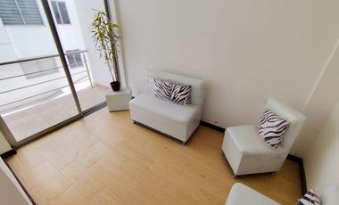 🏠 OFERTA - VENDO CASA TRES PLANTAS. (San Antonio – Mitad del Mundo)