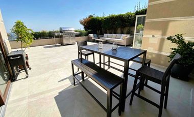 Exclusivo departamento de gran tamaño con 750 m² totales y 407 m² útiles, diseñado para quienes buscan amplitud