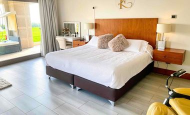 Exclusivo departamento de gran tamaño con 750 m² totales y 407 m² útiles, diseñado para quienes buscan amplitud
