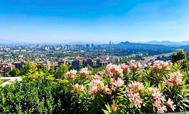 Exclusivo departamento de gran tamaño con 750 m² totales y 407 m² útiles, diseñado para quienes buscan amplitud