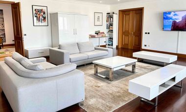 Exclusivo departamento de gran tamaño con 750 m² totales y 407 m² útiles, diseñado para quienes buscan amplitud