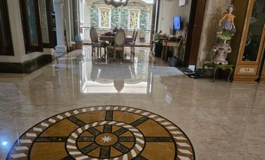 DIJUAL RUMAH KLASIK MEWAH – VILLA GADING INDAH