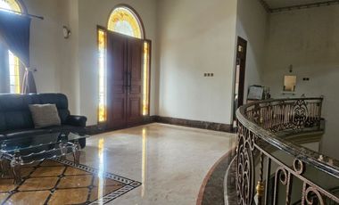 DIJUAL RUMAH KLASIK MEWAH – VILLA GADING INDAH