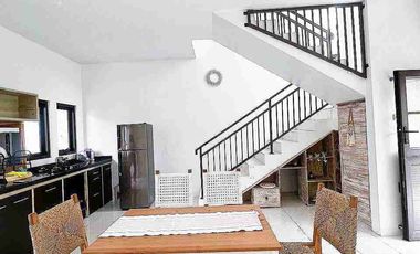 for rent villa with pool furnished bebas banjir