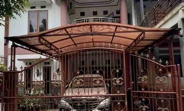 Rumah 2 lantai di Komplek one gate dkt Setra Dago Sweet Antapani Bandung