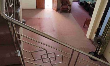 Rumah 2 lantai di Komplek one gate dkt Setra Dago Sweet Antapani Bandung