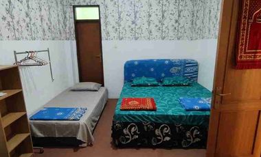 Rumah 2 lantai di Komplek one gate dkt Setra Dago Sweet Antapani Bandung