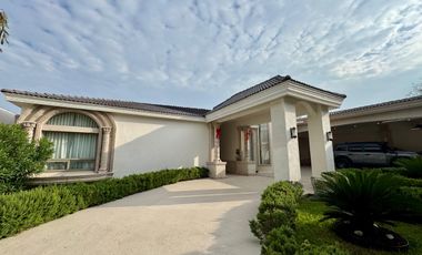 Hermosa Residencia Clásica en Venta en Rinconada Colonial, Apodaca