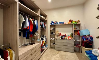 Hermosa Residencia Clásica en Venta en Rinconada Colonial, Apodaca