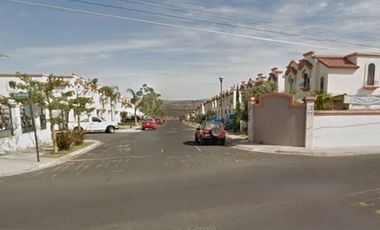 Casa en Venta de Remate en Urbi Quinta Montecarlo Tonalá JAL