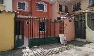 Casa 3 habitaciones con buhardilla y patio