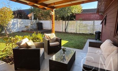 Hermosa casa frente a Parque Krahmer