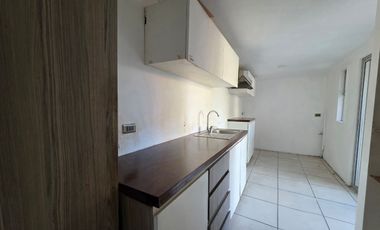 Se vende casa de un piso - pasaje cerrado - puertas del sol curauma