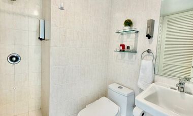 SALINAS COLON MIRAMAR: VENDO SUITE FRENTE AL MAR REMODELADA