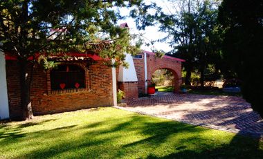 VENDO BONITA FINCA CON 2 CASAS EN TEQUISQUIAPAN