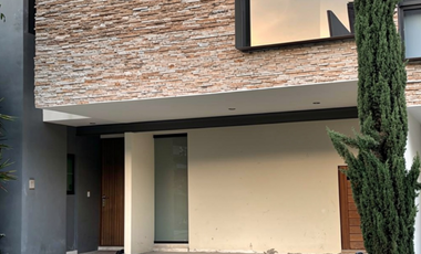 Casa amueblada en renta en Lomas de Angelópolis, Puebla