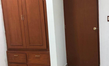 Casa en excelentes condiciones en remate bancario