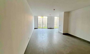 Alquilo hermoso departamento de estreno,  planta baja, disponible en Agosto