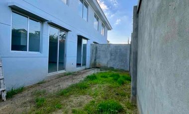 Alquilo hermoso departamento de estreno,  planta baja, disponible en Agosto