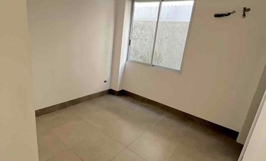 Alquilo hermoso departamento de estreno,  planta baja, disponible en Agosto