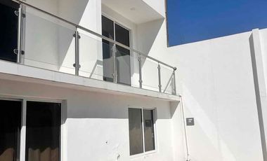 CASA  REFORMADA, CON CONSTRUCCIÓN NUEVA 5 habitaciones COL. Patrimonio