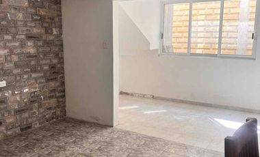 CASA  REFORMADA, CON CONSTRUCCIÓN NUEVA 5 habitaciones COL. Patrimonio