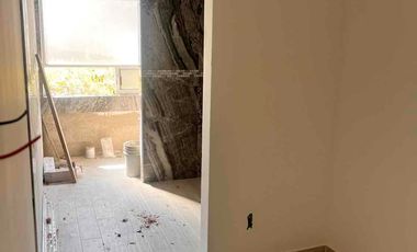 CASA  REFORMADA, CON CONSTRUCCIÓN NUEVA 5 habitaciones COL. Patrimonio