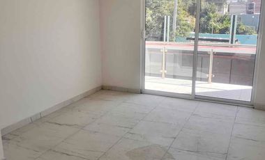 CASA  REFORMADA, CON CONSTRUCCIÓN NUEVA 5 habitaciones COL. Patrimonio