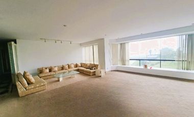 VENDO AMPLIO DEPARTAMENTO FRENTE AL MAR EN MIRAFLORES - MALECÓN 28 DE JULIO