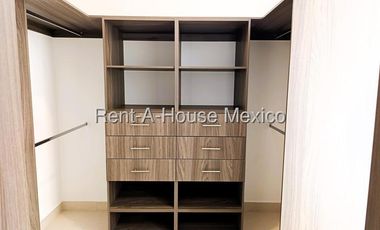 Casa en Renta, Zibatá, 149 m2 | 3 sec. 3 baños, Mini Splits, | Alberca, canchas, Jardín infantil | Frente a Parque