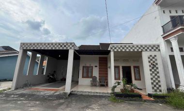 Disewakan Rumah Full Furnish lokasi KM 7 depan Gramedia