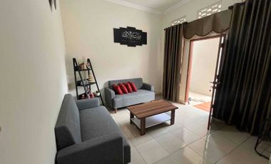 Disewakan Rumah Full Furnish lokasi KM 7 depan Gramedia