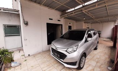 jual rugi rumah luas di perumahan Griya Taman Asri, Taman, Sidoarjo
