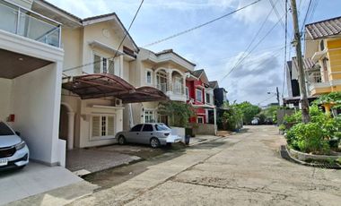 DIJUAL RUMAH KOMPLEK VILLA LAGUNA SEKIP JALAN MAYOR SALIM BATUBARA PALEMBANG
