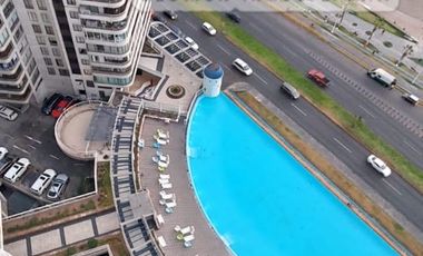 Exclusividad y Espacio frente al Mar: Dpto. en Mar Egeo con Terraza